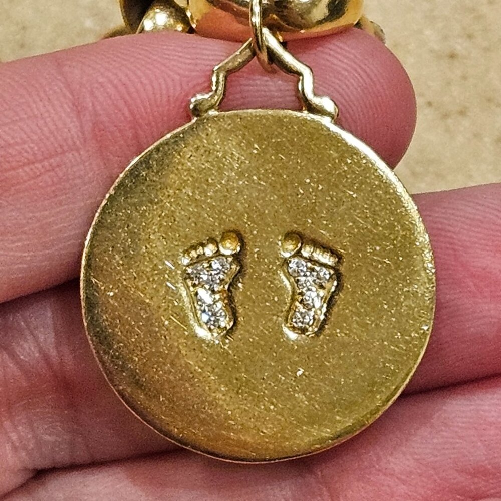 PUSH PRESENT MONICA RICH KOSANN BABY FEET DIAMOND 18K CHARM PENDANT NECKLACE